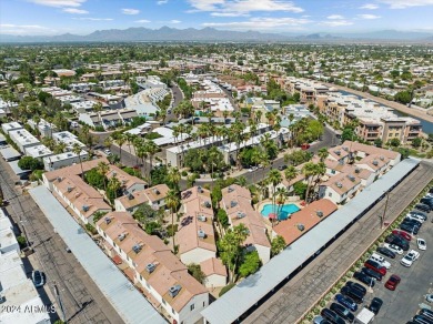 Very close to Old Town Scottsdale, this remodeled end-unit on Scottsdale Shadows in Arizona - for sale on GolfHomes.com, golf home, golf lot