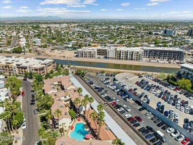 Very close to Old Town Scottsdale, this remodeled end-unit on Scottsdale Shadows in Arizona - for sale on GolfHomes.com, golf home, golf lot