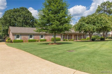 GREAT 4BR/2 1/2 BATH ONE LEVEL HOME LOCATED ON THE THIRTEENTH on Arrowhead Country Club in Alabama - for sale on GolfHomes.com, golf home, golf lot