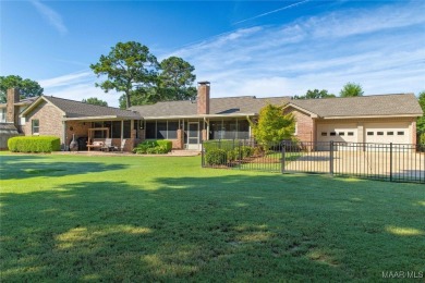 GREAT 4BR/2 1/2 BATH ONE LEVEL HOME LOCATED ON THE THIRTEENTH on Arrowhead Country Club in Alabama - for sale on GolfHomes.com, golf home, golf lot
