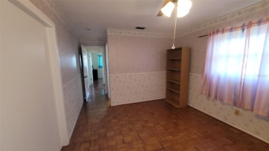 You will absolutely love this home in Mainlands! This updated on Mainlands Golf Club in Florida - for sale on GolfHomes.com, golf home, golf lot