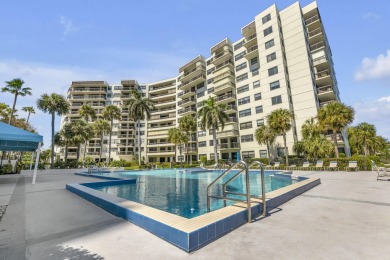 *LOWEST PRICED and TOTALLY RENOVATED!* GORGEOUS VOYAGER CONDO! on Pompano Beach Golf Course  in Florida - for sale on GolfHomes.com, golf home, golf lot