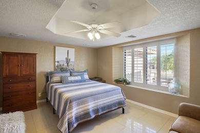 Welcome to your Havasu getaway-where lake views, golf course on London Bridge Golf Course in Arizona - for sale on GolfHomes.com, golf home, golf lot