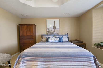 Welcome to your Havasu getaway-where lake views, golf course on London Bridge Golf Course in Arizona - for sale on GolfHomes.com, golf home, golf lot