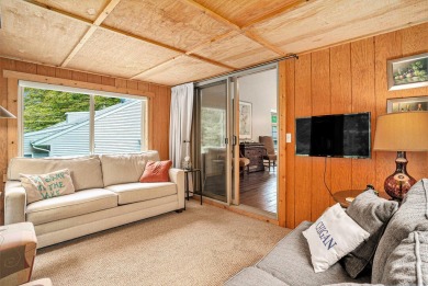 Get ready to move right into this fantastic 2bed, 3bth condo in on Oak Ridge Golf Club in Michigan - for sale on GolfHomes.com, golf home, golf lot