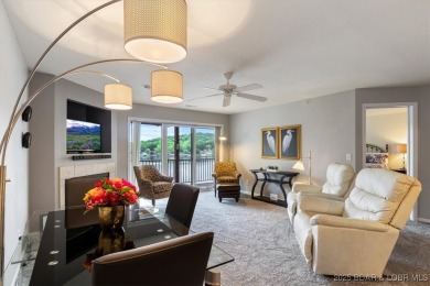 Turn the Key & move in! 6 easy steps up from parking will take on The Club At Old Kinderhook in Missouri - for sale on GolfHomes.com, golf home, golf lot