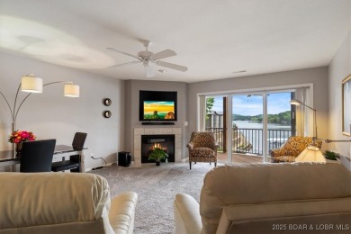Turn the Key & move in! 6 easy steps up from parking will take on The Club At Old Kinderhook in Missouri - for sale on GolfHomes.com, golf home, golf lot