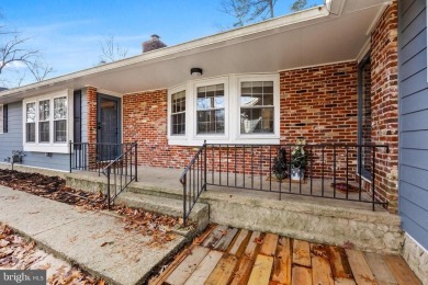 Welcome to 206 Tabernacle Road.  This adorable 3-bed, 2.5-bath on Medford Lakes Country Club in New Jersey - for sale on GolfHomes.com, golf home, golf lot