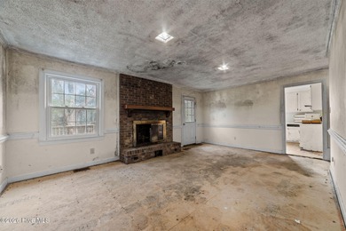 Located in a well-established neighborhood on the Northgreen on Benvenue Country Club in North Carolina - for sale on GolfHomes.com, golf home, golf lot