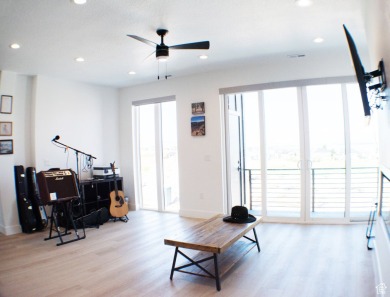 Luxury Townhome with Panoramic Views in the Heart of Saratoga on Talons Cove Golf Club in Utah - for sale on GolfHomes.com, golf home, golf lot