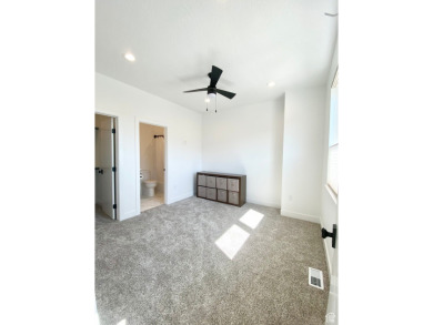 Luxury Townhome with Panoramic Views in the Heart of Saratoga on Talons Cove Golf Club in Utah - for sale on GolfHomes.com, golf home, golf lot