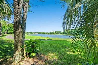 All brick, beautiful and well-maintained 3br/2 1/2 ba home in on Prestwick Country Club in South Carolina - for sale on GolfHomes.com, golf home, golf lot