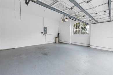 Move-in ready pool home in Long Bayou Estates! This on Seminole Lake Country Club in Florida - for sale on GolfHomes.com, golf home, golf lot