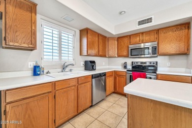 Beautifully Updated Home in Prime Location Near State Farm on Desert Mirage Golf Course in Arizona - for sale on GolfHomes.com, golf home, golf lot