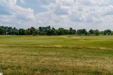 Explore a unique chance to create your ideal home on this on Lochen Heath Golf Course in Michigan - for sale on GolfHomes.com, golf home, golf lot
