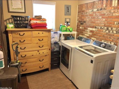 Great Location in town with swimming pool (new liner about 2 on  in Arkansas - for sale on GolfHomes.com, golf home, golf lot