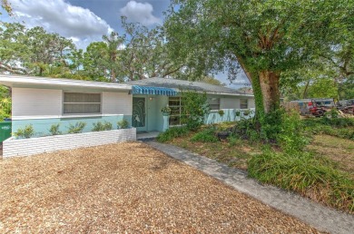 Located in the desirable Forest Hills area, this house is on Babe Zaharias Golf Course in Florida - for sale on GolfHomes.com, golf home, golf lot