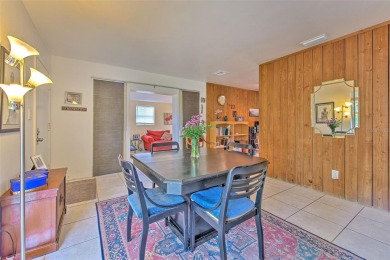 Located in the desirable Forest Hills area, this house is on Babe Zaharias Golf Course in Florida - for sale on GolfHomes.com, golf home, golf lot