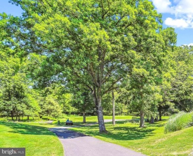 Welcome to 15101 Interlachen Dr #1-126 - a beautifully renovated on Leisure World Golf Club in Maryland - for sale on GolfHomes.com, golf home, golf lot