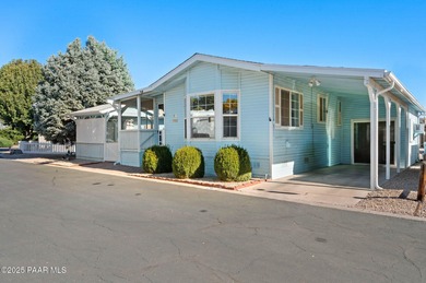 Welcome to Your Desert Retreat!Escape the cold up north or the on Quail Wood Greens Golf Course in Arizona - for sale on GolfHomes.com, golf home, golf lot