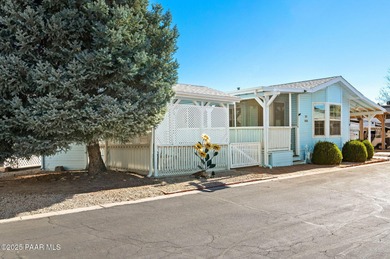 Welcome to Your Desert Retreat!Escape the cold up north or the on Quail Wood Greens Golf Course in Arizona - for sale on GolfHomes.com, golf home, golf lot