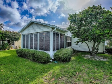 BOND PAID on this 2-bedroom, 2-bathroom Maverick model home in on The Links of Spruce Creek in Florida - for sale on GolfHomes.com, golf home, golf lot