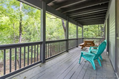 Welcome to this beautifully updated and move-in-ready home on The Oaks Golf Course in Missouri - for sale on GolfHomes.com, golf home, golf lot