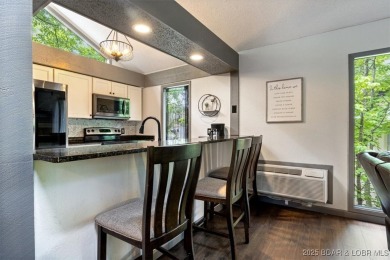 Welcome to this beautifully updated and move-in-ready home on The Oaks Golf Course in Missouri - for sale on GolfHomes.com, golf home, golf lot