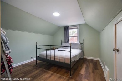 Welcome to this charming Royal Oak bungalow featuring three on Red Run Golf Club in Michigan - for sale on GolfHomes.com, golf home, golf lot