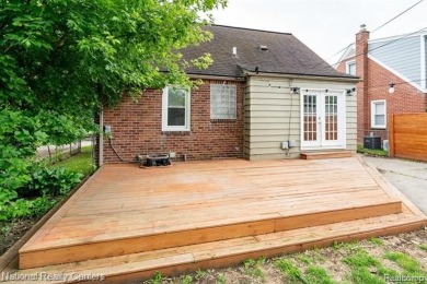 Welcome to this charming Royal Oak bungalow featuring three on Red Run Golf Club in Michigan - for sale on GolfHomes.com, golf home, golf lot