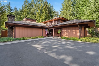 Welcome to this charming 1-bedroom, 2-bath upper-level condo in on The Resort at the Mountain in Oregon - for sale on GolfHomes.com, golf home, golf lot