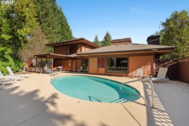 Welcome to this charming 1-bedroom, 2-bath upper-level condo in on The Resort at the Mountain in Oregon - for sale on GolfHomes.com, golf home, golf lot