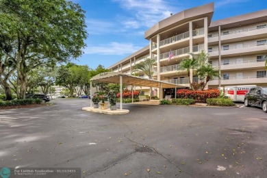 Priced to sell! Large corner unit. Freshly painted interior on Palm-Aire Country Club and Resort - Palms in Florida - for sale on GolfHomes.com, golf home, golf lot