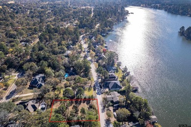 Build your dream home in the heart of Hideaway Lake on this on Hide-A-Way Lake Golf Course in Texas - for sale on GolfHomes.com, golf home, golf lot