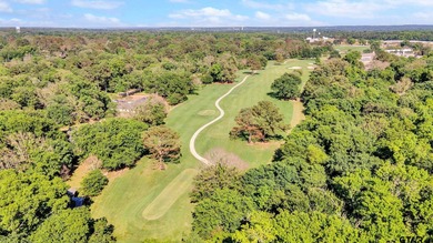 Build your dream home in the heart of Hideaway Lake on this on Hide-A-Way Lake Golf Course in Texas - for sale on GolfHomes.com, golf home, golf lot