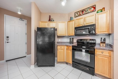 ~ FULLY FURNISHED - IDEAL SHORT TERM RENTAL/LONG TERM INVESTMENT on Reunion Resort Golf Course in Florida - for sale on GolfHomes.com, golf home, golf lot