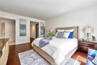 This beautifully maintained 2-bedroom, 2-bath home offers a on Leisure Village Par 3 Golf Course in California - for sale on GolfHomes.com, golf home, golf lot