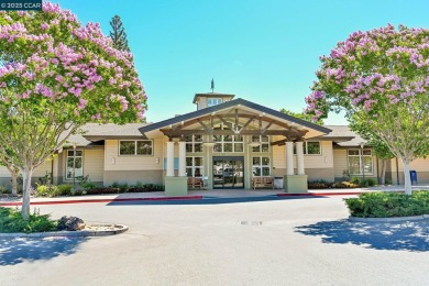 Welcome to this delightful and serene 1 bedroom/ 1 bathroom Del on Rossmoor Golf Course in California - for sale on GolfHomes.com, golf home, golf lot