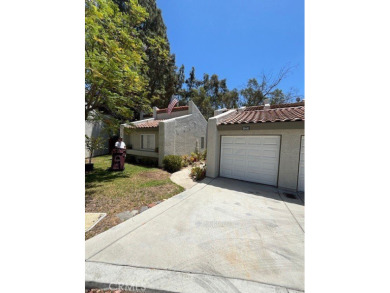 Charming Two-Bedroom Home
THIS CONDO MAY BE FHA APPROVED on The Golf Club At Rancho California in California - for sale on GolfHomes.com, golf home, golf lot