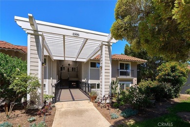 This beautifully maintained 2-bedroom, 2-bath home offers a on Leisure Village Par 3 Golf Course in California - for sale on GolfHomes.com, golf home, golf lot