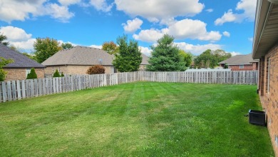 Beautiful one level all brick house in Southwest Springfield! on Rivercut Golf Course in Missouri - for sale on GolfHomes.com, golf home, golf lot