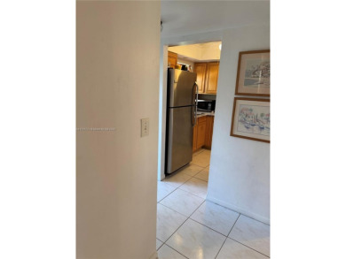Spacious and cozy 1 bedroom, 1 bathroom condo with lots of on Sunrise Lakes Phase III in Florida - for sale on GolfHomes.com, golf home, golf lot