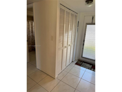 Spacious and cozy 1 bedroom, 1 bathroom condo with lots of on Sunrise Lakes Phase III in Florida - for sale on GolfHomes.com, golf home, golf lot