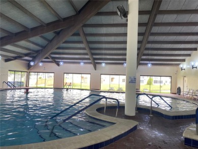 Spacious and cozy 1 bedroom, 1 bathroom condo with lots of on Sunrise Lakes Phase III in Florida - for sale on GolfHomes.com, golf home, golf lot