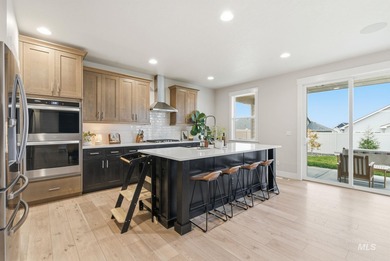 Welcome to 12602 S Teano Ave. This 2128 sqft, 3 bed, 2 bath home on Hunters Point Golf Club in Idaho - for sale on GolfHomes.com, golf home, golf lot