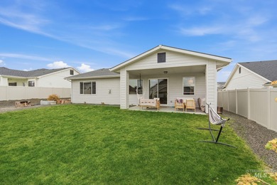 Welcome to 12602 S Teano Ave. This 2128 sqft, 3 bed, 2 bath home on Hunters Point Golf Club in ID - for sale on GolfHomes.com, golf home, golf lot