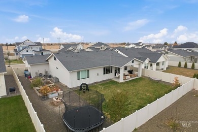 Welcome to 12602 S Teano Ave. This 2128 sqft, 3 bed, 2 bath home on Hunters Point Golf Club in ID - for sale on GolfHomes.com, golf home, golf lot