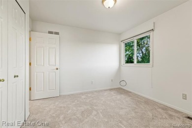 OPEN HOUSE SUNDAY from 1 pm to 4pm! First time offered!! on Pheasant Run Golf Club in Michigan - for sale on GolfHomes.com, golf home, golf lot