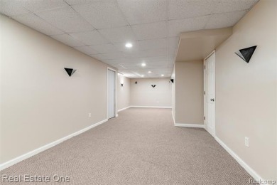 OPEN HOUSE SUNDAY from 1 pm to 4pm! First time offered!! on Pheasant Run Golf Club in Michigan - for sale on GolfHomes.com, golf home, golf lot