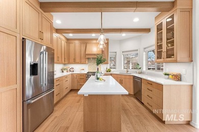 Single-level living along the River Club Golf Course! Set at the on Plantation Country Club in Idaho - for sale on GolfHomes.com, golf home, golf lot